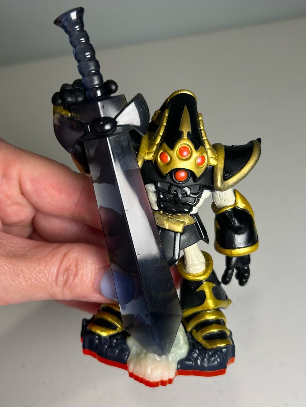 Skylanders Trap Team Krypt King Character - Picture 10 of 12
